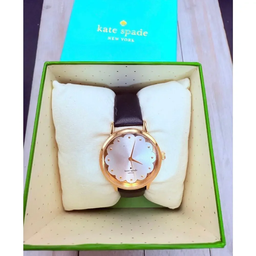 Kate Spade New York Metro 0586 Women's Leather Analog‎ Dial Quartz Watch EY586